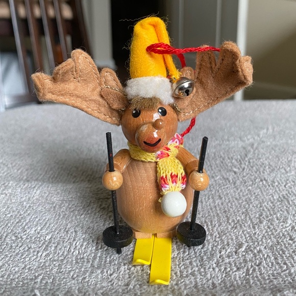 Vintage Steinbach German Moose skiing Ornament (missing small piece on nose - Picture 2 of 2
